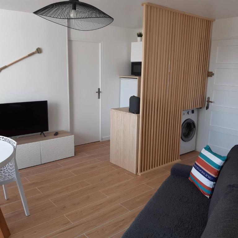 Appt 3 pièces climatisé avec terrasse - draps et serviettes non fournis - Appartamento con 2 Camere da Letto - 9