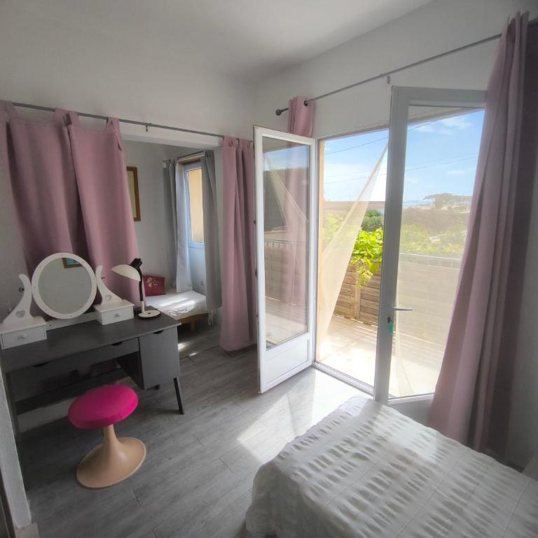 à moins de 100 m de la plage à pied - Villa - 20