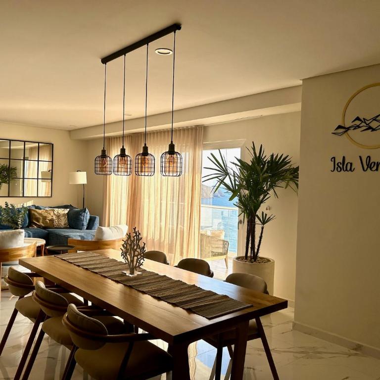 Isla Venados - Beach Condo - Three-Bedroom Apartment - 2