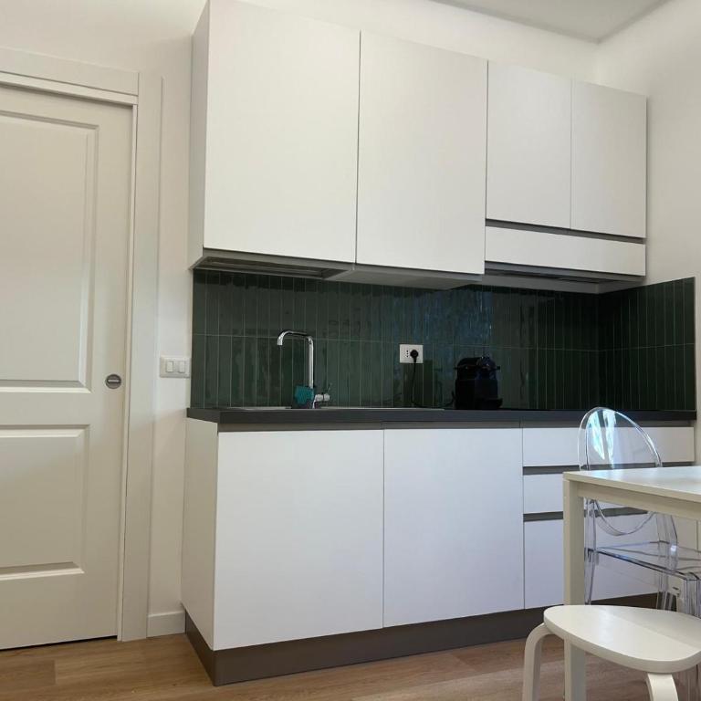 Simon's House - One-Bedroom Apartment - 5