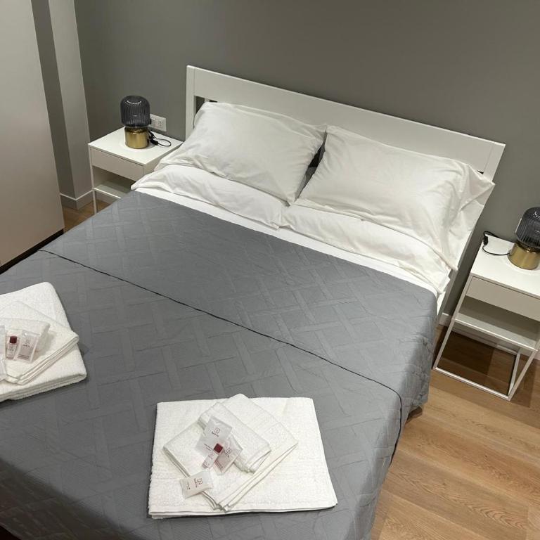 Simon's House - One-Bedroom Apartment - 12