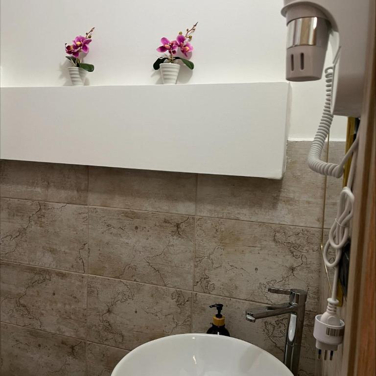 Genova Gold Rooms - Camera Matrimoniale con Bagno Privato - 6