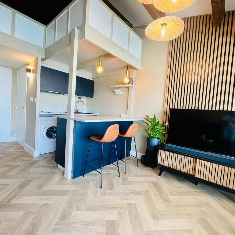 Cap d'Agde T2 4-6 personnes Mezzanine Vue mer Piscine Wifi - Appartement 1 Chambre - 34