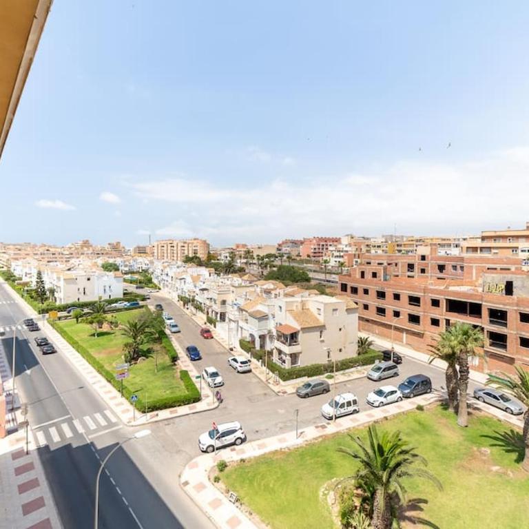 TrendyHomes Buenavista Paseo Marítimo - One-Bedroom Apartment - 8