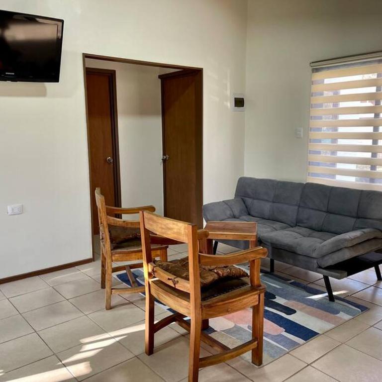 Cabaña con piscina y tinaja, cercana a playas - Apartamento de 2 dormitorios - 8