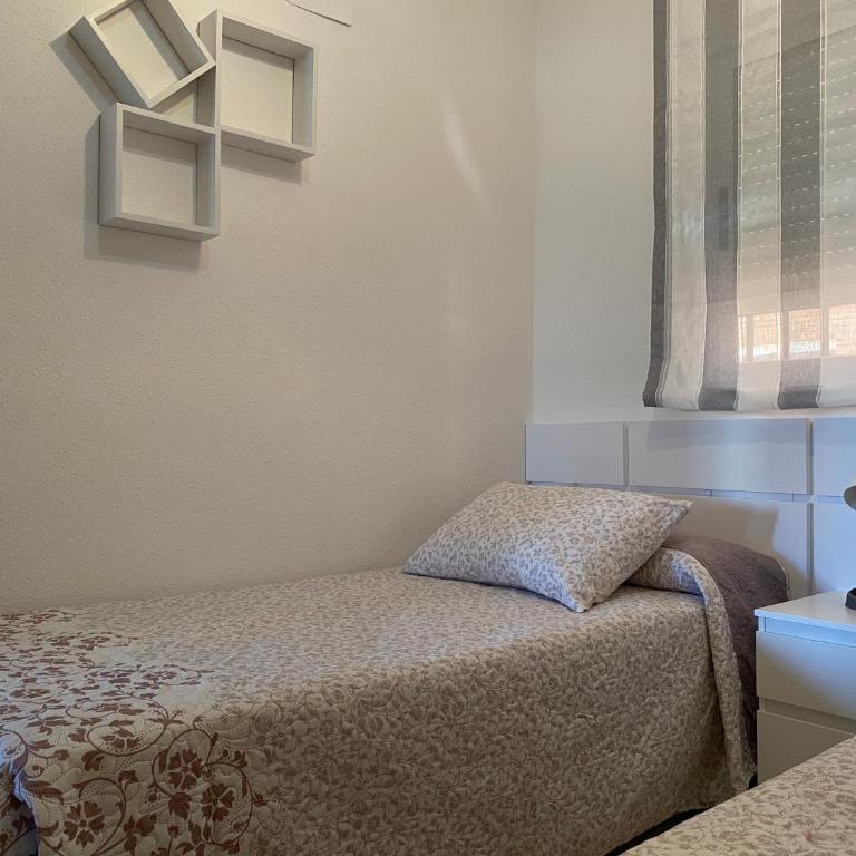 Edificio TORREMAR vistas al mar, orientación norte, Wifi y Smart-TV - Apartamento de 2 dormitorios - 11