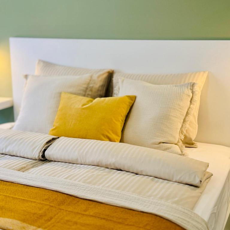 Tranquil Hillside with Oceanview and Pool - Apartamento de 1 dormitorio - 23