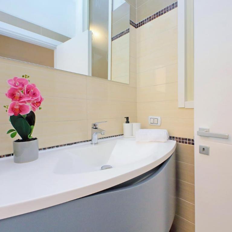 Alba Home Re Di Roma - Appartamento Deluxe con 2 Camere da Letto - 54