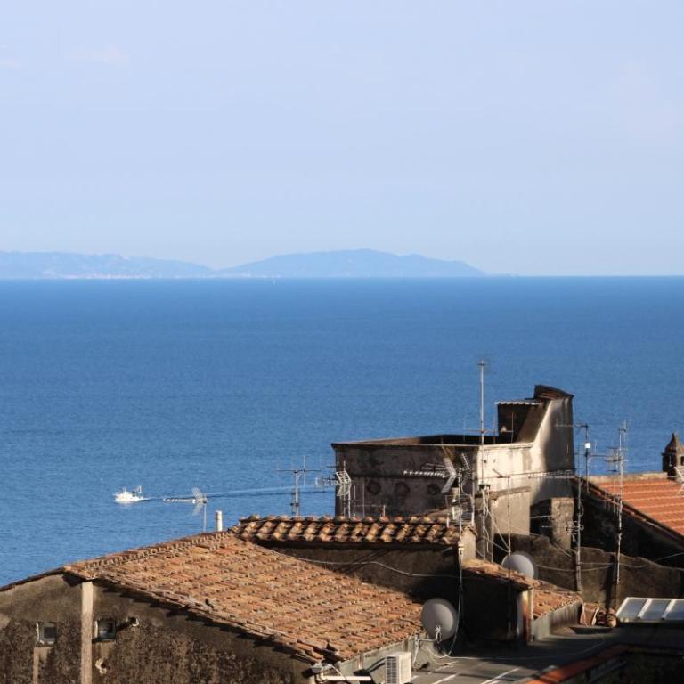 Frida Luxury B&B - Camera Tripla Deluxe con Vista Mare - 6