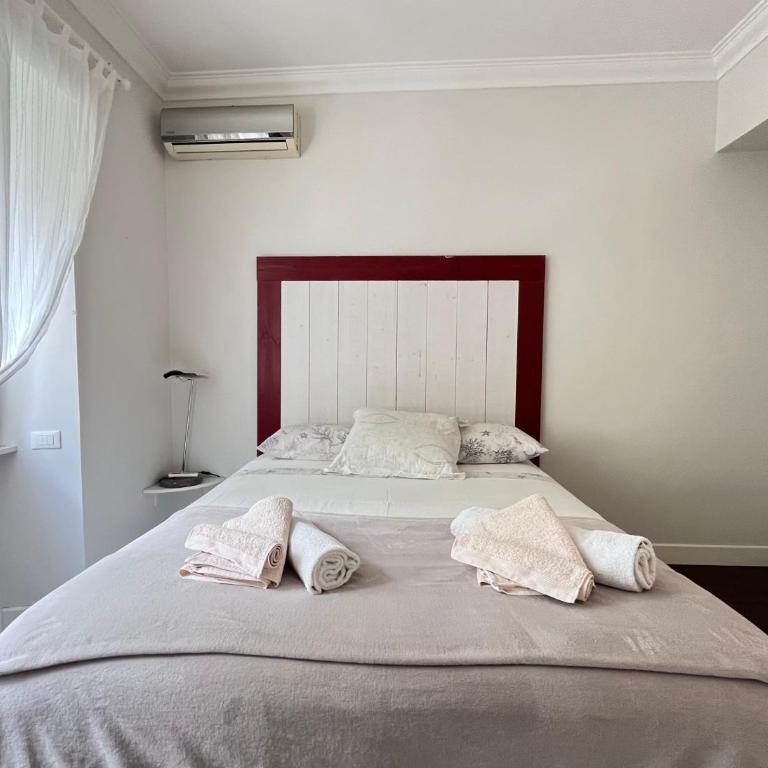 Vatican Family House 2 Baths & 3 Rooms - Three-Bedroom Apartment - 9