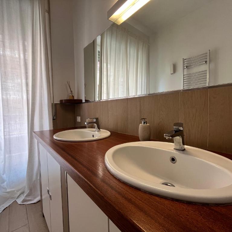 Vatican Family House 2 Baths & 3 Rooms - Three-Bedroom Apartment - 11