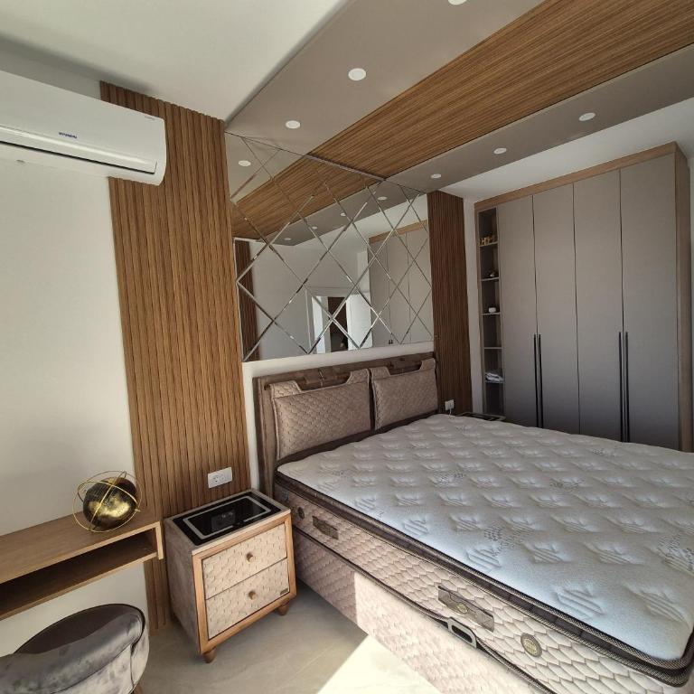 Skyline Apartments - One-Bedroom Apartment with Balcony and Sea View - 59