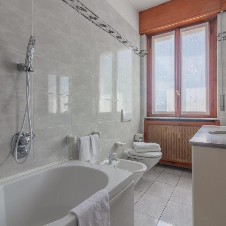 Casa Breggia - Appartamento con 2 Camere da Letto - 39