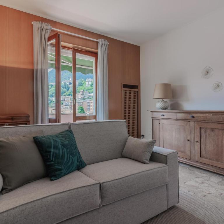 Casa Breggia - Appartamento con 2 Camere da Letto - 40