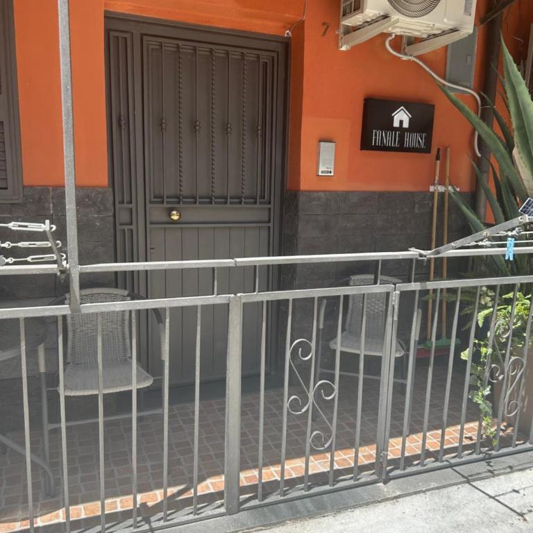 Fanale House - One-Bedroom Apartment - 78