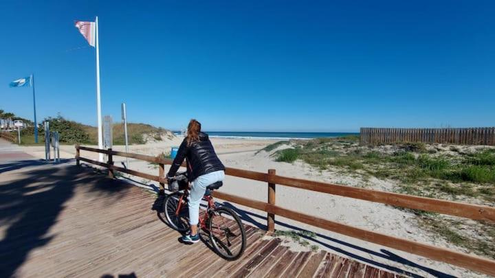 CHALET A 5 METROS DEL MAR.Wifi gratis - Three-Bedroom Apartment - 44