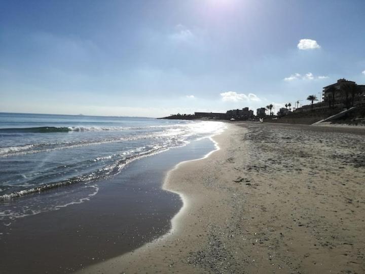 CHALET A 5 METROS DEL MAR.Wifi gratis - Three-Bedroom Apartment - 60