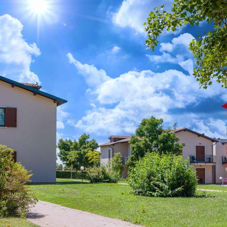 Apartment in Peschiera del Garda 22083 - Studio - 24