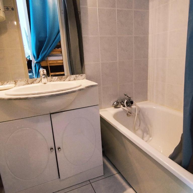 T2 cosy à Narbonne-Plage - 4 pers, proche plage, parking privatif, calme - Découverte et détente ! - FR-1-795-8 - Apartamento - 8