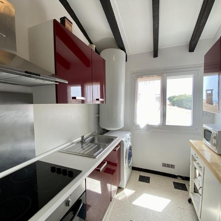 Narbonne-Plage : T4 en 1ère ligne, 7P, balcon, parking, accès plage direct - FR-1-795-6 - Apartamento - 3