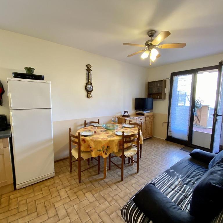 Appartement T3 à Narbonne-Plage - 50m2 - 6 pers, Terrasse - 250m Plage, 500m Commerces - FR-1-795-38 - Apartment - 4