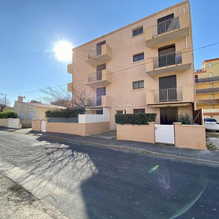 Appartement T3 à Narbonne-Plage - 50m2 - 6 pers, Terrasse - 250m Plage, 500m Commerces - FR-1-795-38 - Apartment - 13