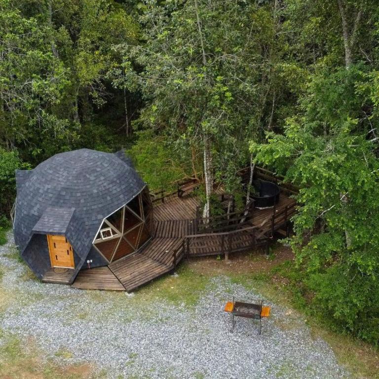 Hermoso domo para parejas, en bosque nativo + tinaja privada - Deluxe Bungalow - 3