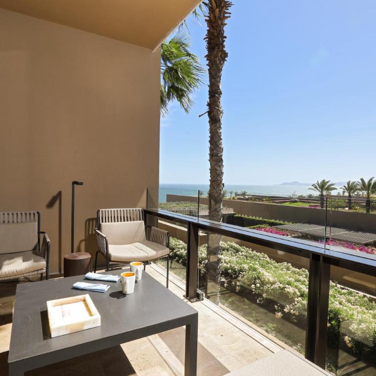 JW Marriott Los Cabos Beach Resort & Spa - Luxury Umey King Suite with Resort View and Sofa Bed - 4