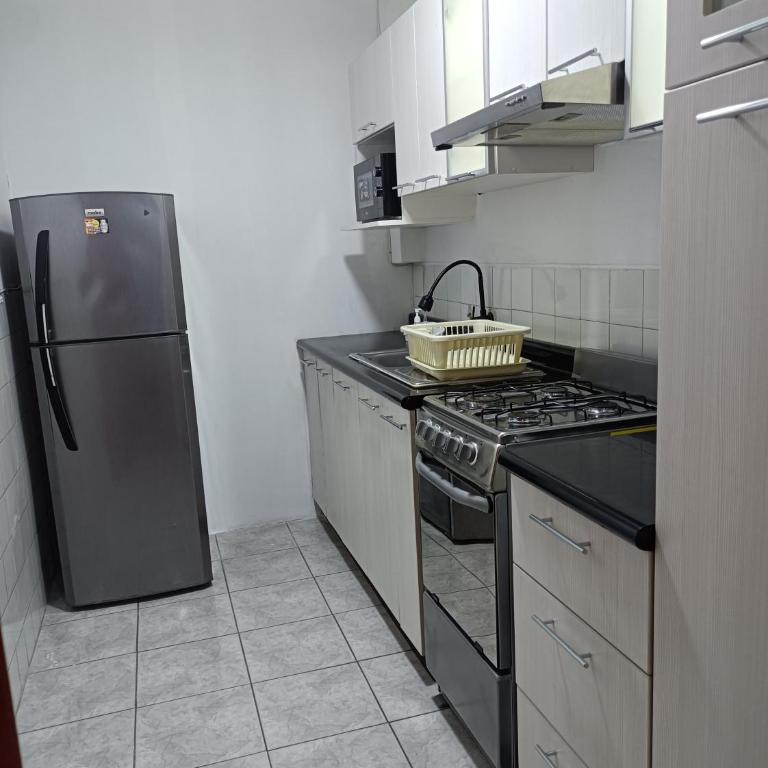 Alojamientos Perú II - Two-Bedroom Apartment - 9