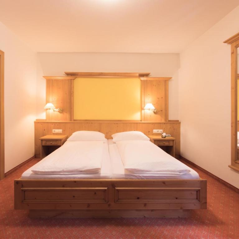 Berghotel zum Zirm - Doppelzimmer mit Balkon - 4