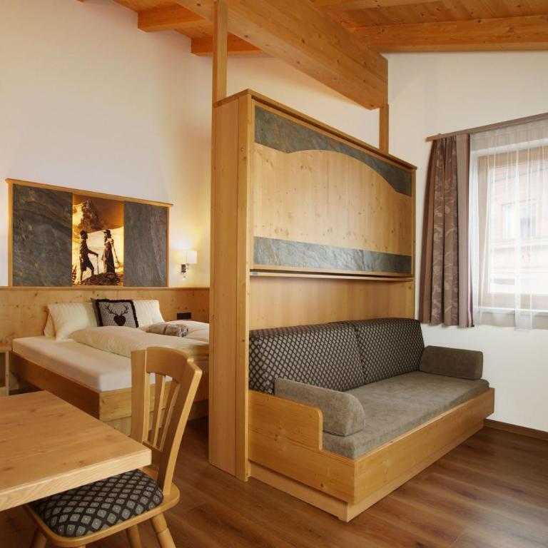 Haus Hintertux - Superior Doppel- oder Zweibettzimmer mit Bergblick - 1