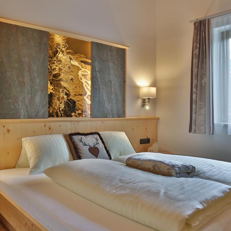 Haus Hintertux - Superior Doppel- oder Zweibettzimmer mit Terrasse - 4