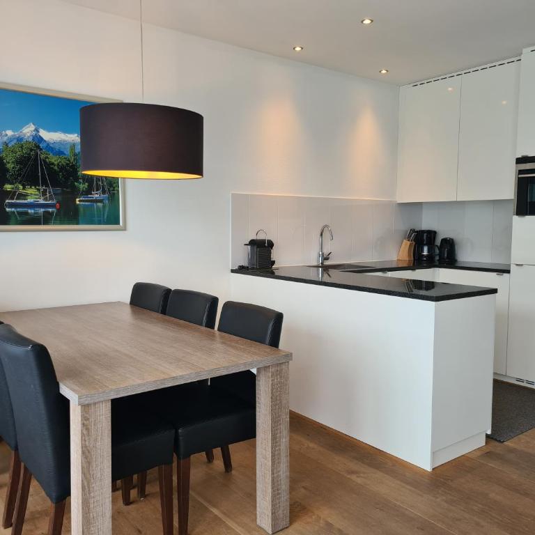 Bellevue Residences - Luxurious Lakeside Apartments - Apartment mit 2 Schlafzimmern und Dusche - 2