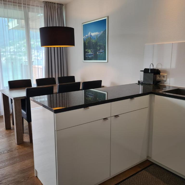 Bellevue Residences - Luxurious Lakeside Apartments - Apartment mit 2 Schlafzimmern und Dusche - 8