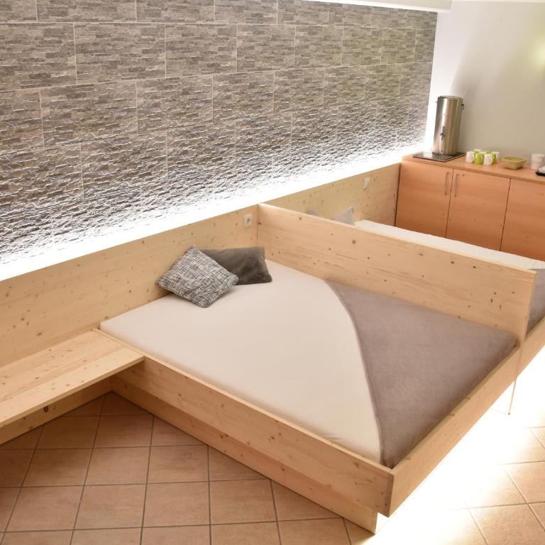 Almhotel Bergerhof - Doppelzimmer mit Balkon - 13
