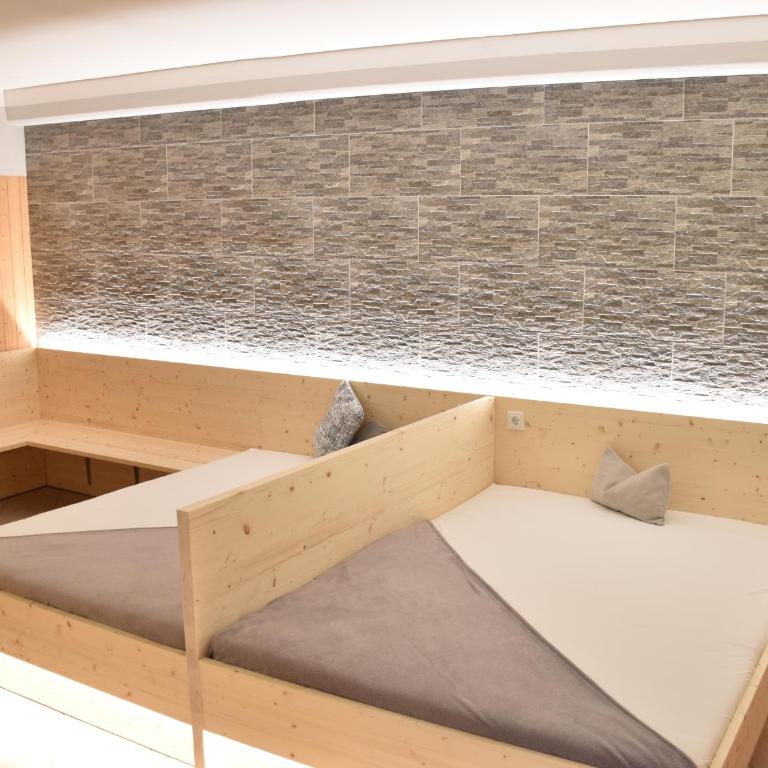 Almhotel Bergerhof - Doppelzimmer mit Balkon - 12