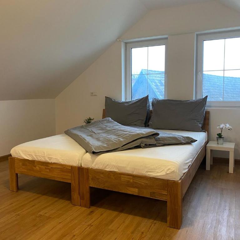 FriedlHof Kärnten Ferienwohnungen für bis zu 10 Personen - Apartment mit 3 Schlafzimmern und Bergblick - 19