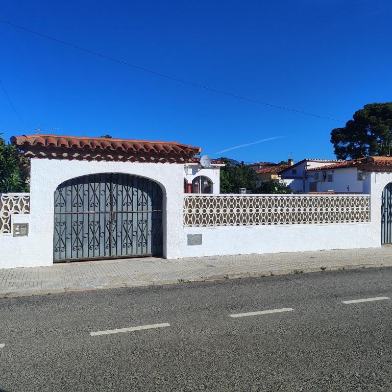 Private house with pool and BBQ - Casa de 3 dormitorios - 24
