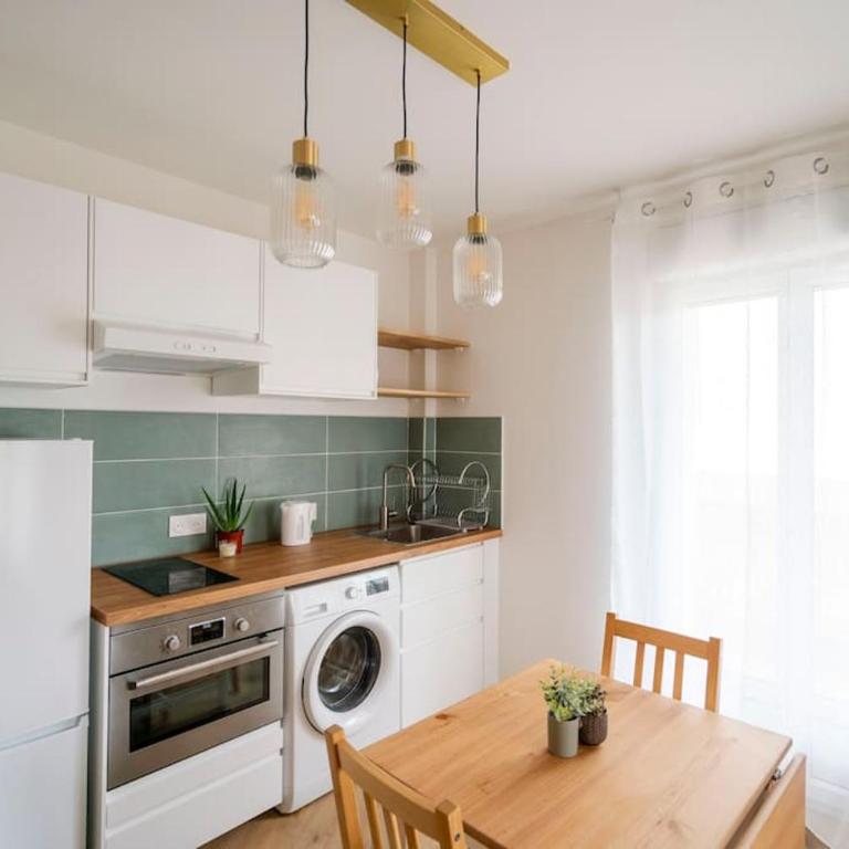 Charmant T2 rénové lumineux à 15mins du vieux port - One-Bedroom Apartment - 6