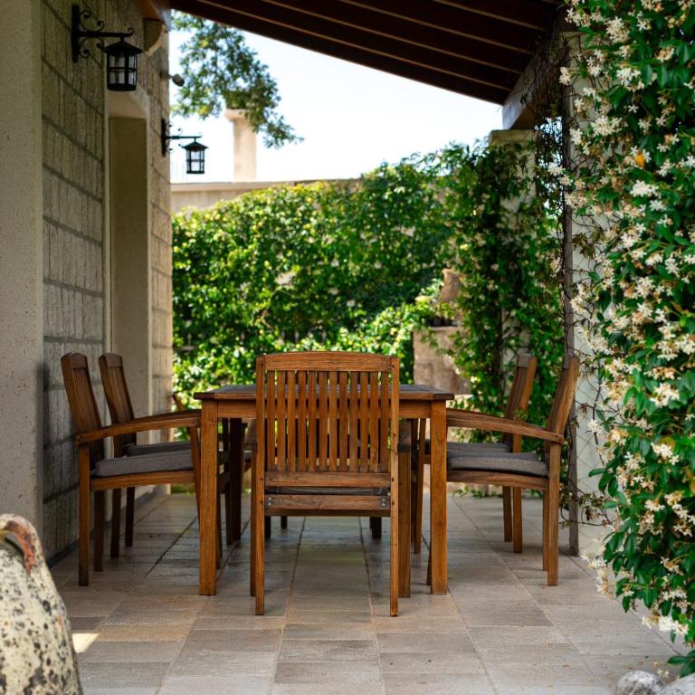 Villa Helena - Two-Bedroom House - 37