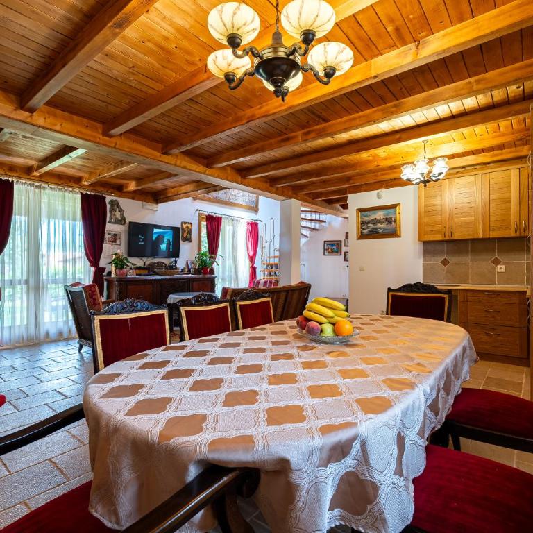 Villa Helena - Two-Bedroom House - 25