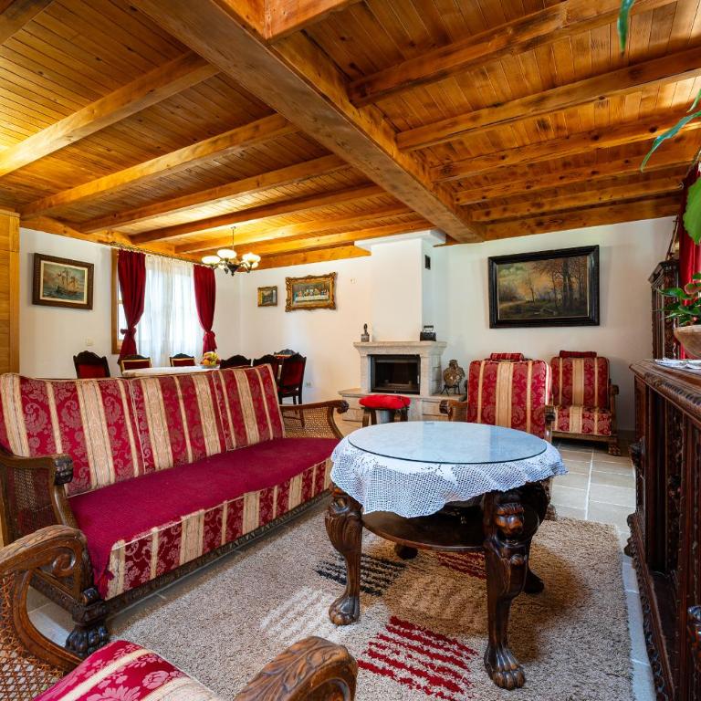 Villa Helena - Two-Bedroom House - 12