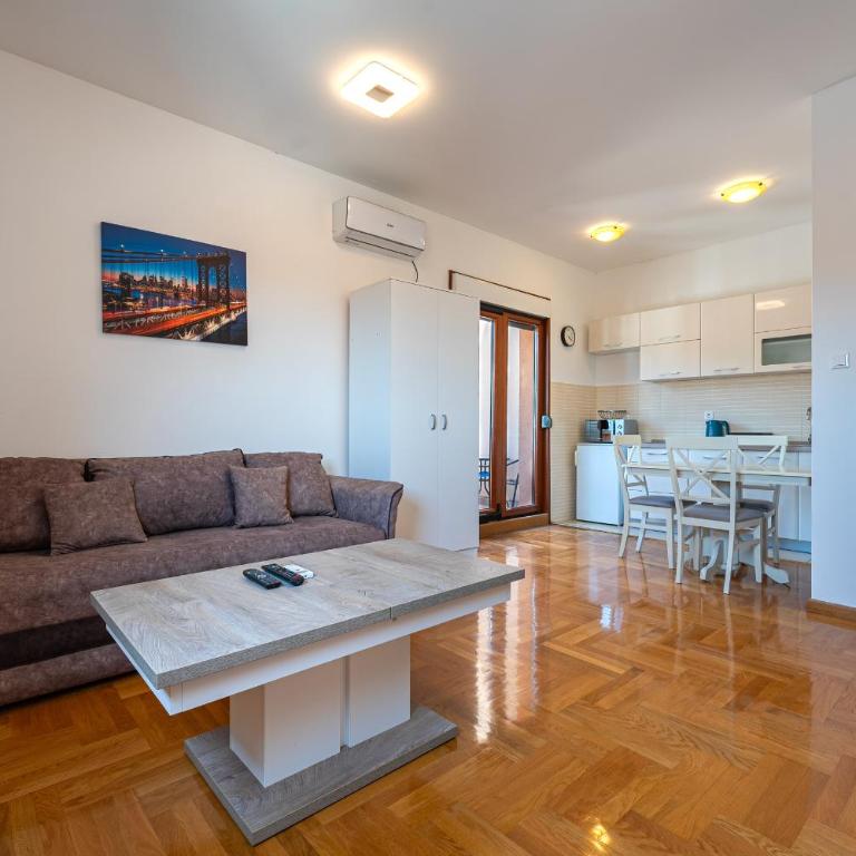 Cozy studio with terrace - Studio sa Balkonom - 1