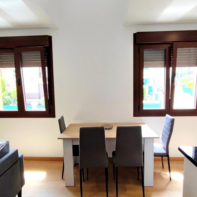 Apartamento con vistas a la montaña en Oviedo - Two-Bedroom Apartment - 6