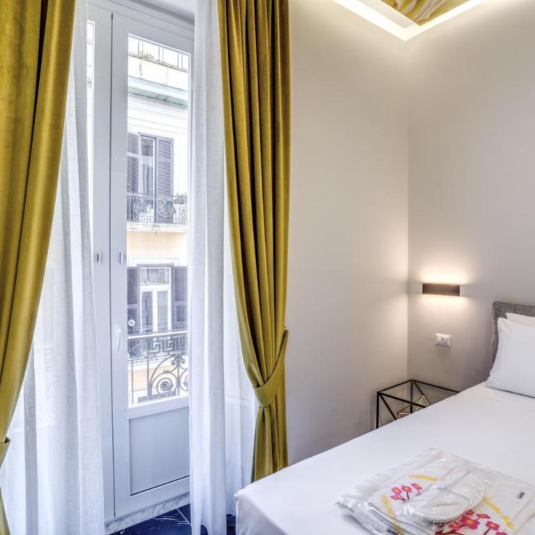 Lady Rose One - Apartment - 30