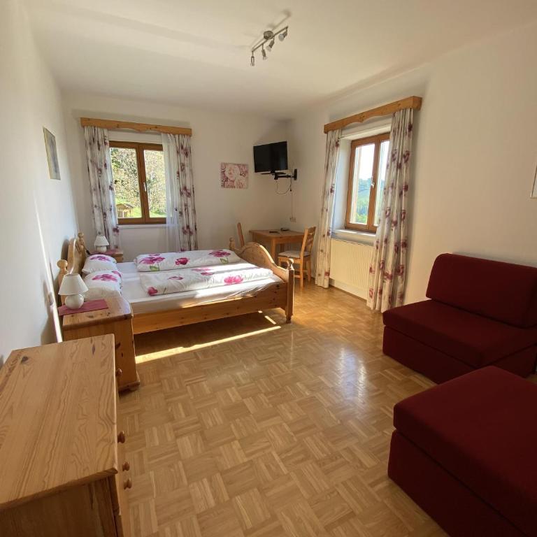 Gästezimmer Weisch - Doppelzimmer mit Dusche - 15