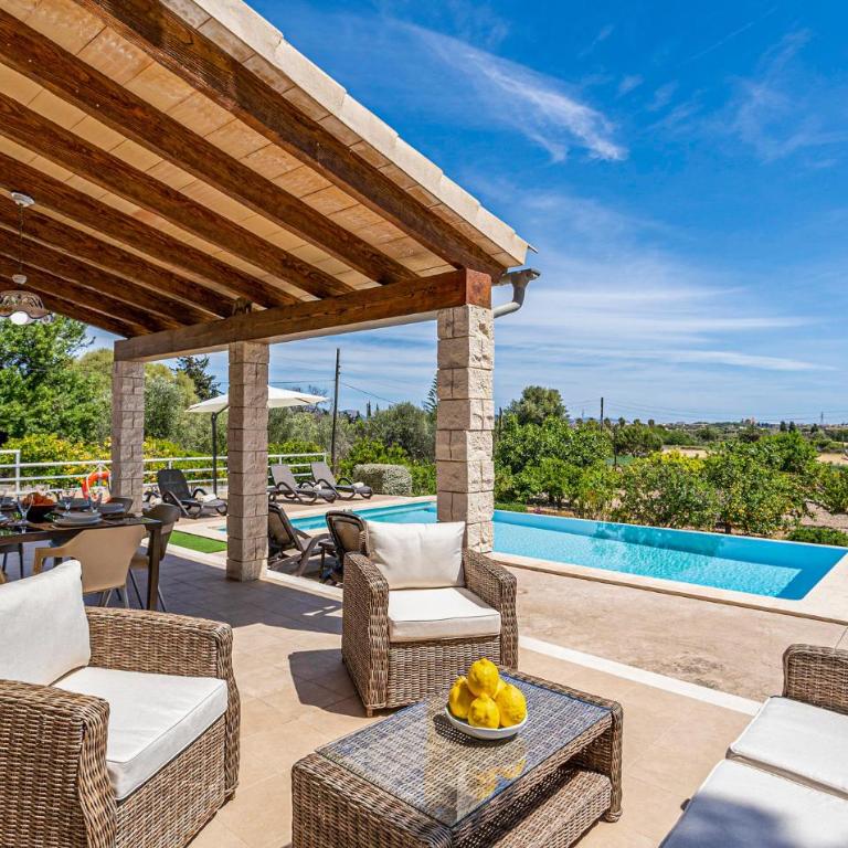 Awesome Home In Puerto De Alcudia - Casa Vacacional de 3 dormitorios - 5