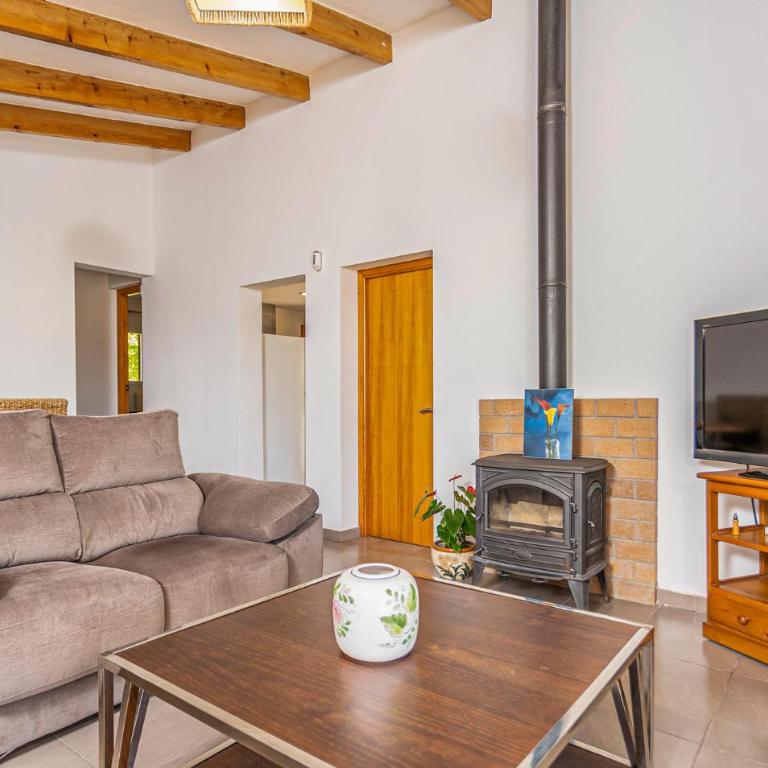Awesome Home In Puerto De Alcudia - Casa Vacacional de 3 dormitorios - 3