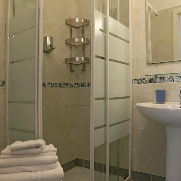 B&B La casa di Paola - Camera Matrimoniale/Doppia con Letti Singoli - 14