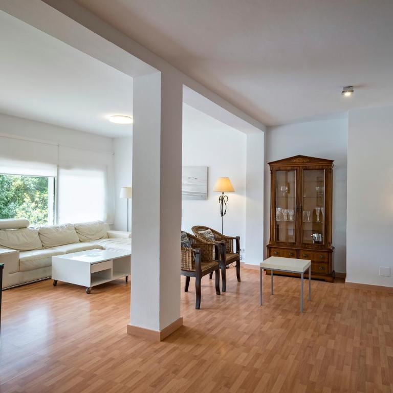 Habitat Apartments Ribes - Two-Bedroom Apartment - 2